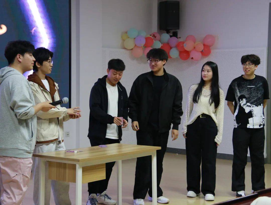 工程学院第三十二届学生会风采大赛顺利收官瓦力棋牌工程学生会 “工韵流光技绽风华”(图6)